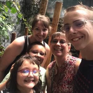 Meet your Posher, Tara